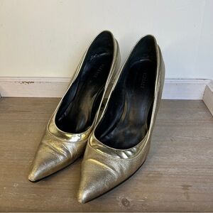 Versace Gold Leather Pointed Toe Pumps Heels 38 Made in Italy Designer Classy
